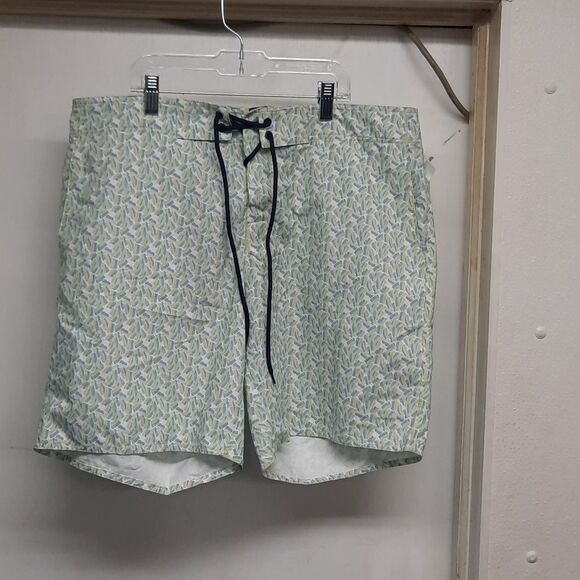 Mens swim trunks - Picture 1 of 2